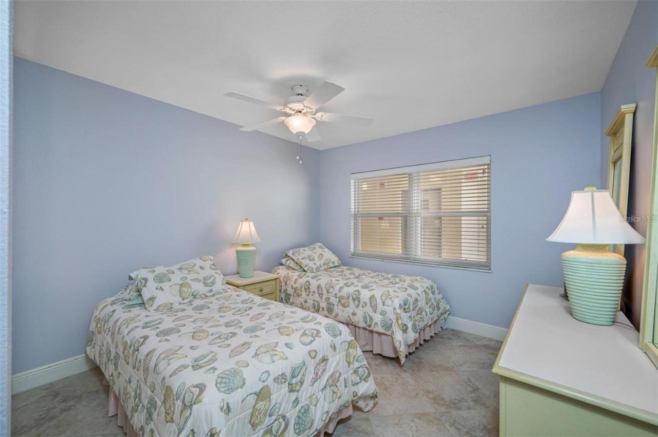 Oceanfront View Of Madeira Beach, Steps To The Beach - Madeira Norte Condo St. Pete Beach Exteriör bild
