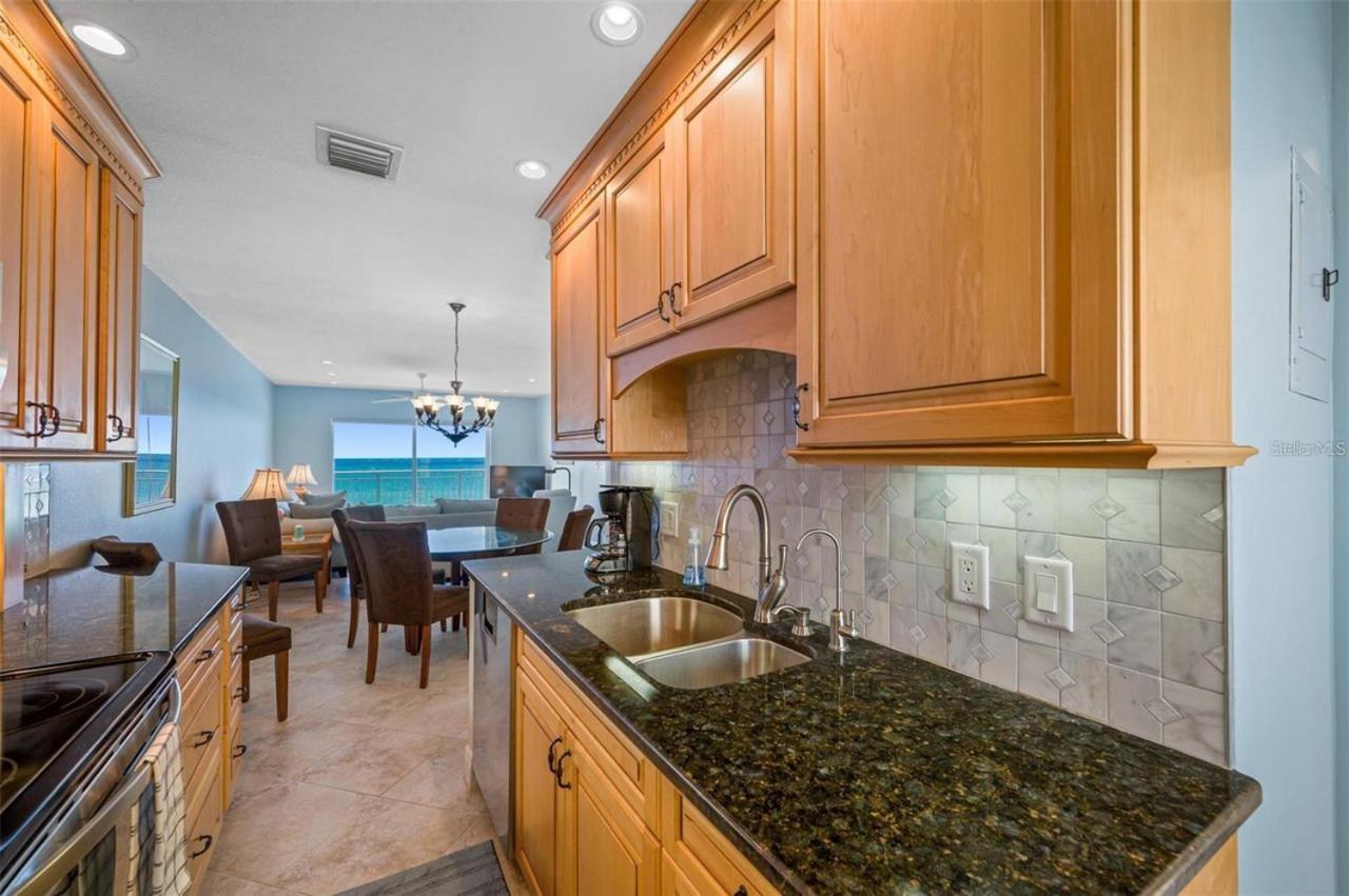 Oceanfront View Of Madeira Beach, Steps To The Beach - Madeira Norte Condo St. Pete Beach Exteriör bild