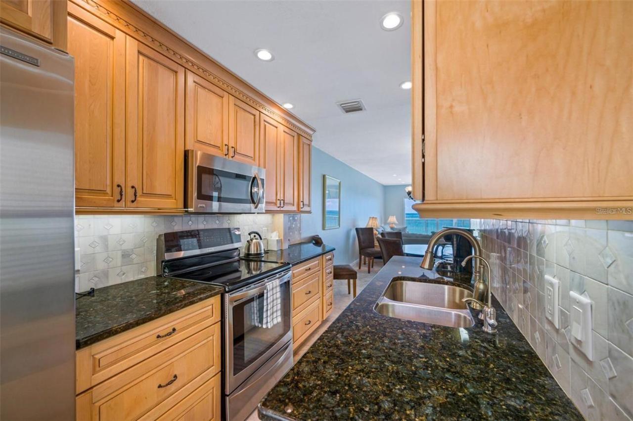 Oceanfront View Of Madeira Beach, Steps To The Beach - Madeira Norte Condo St. Pete Beach Exteriör bild